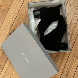The Glove Boot